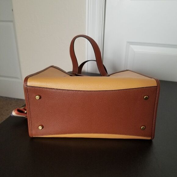 NWOT Coach Disney Field Large Tote - Picture 5 of 10